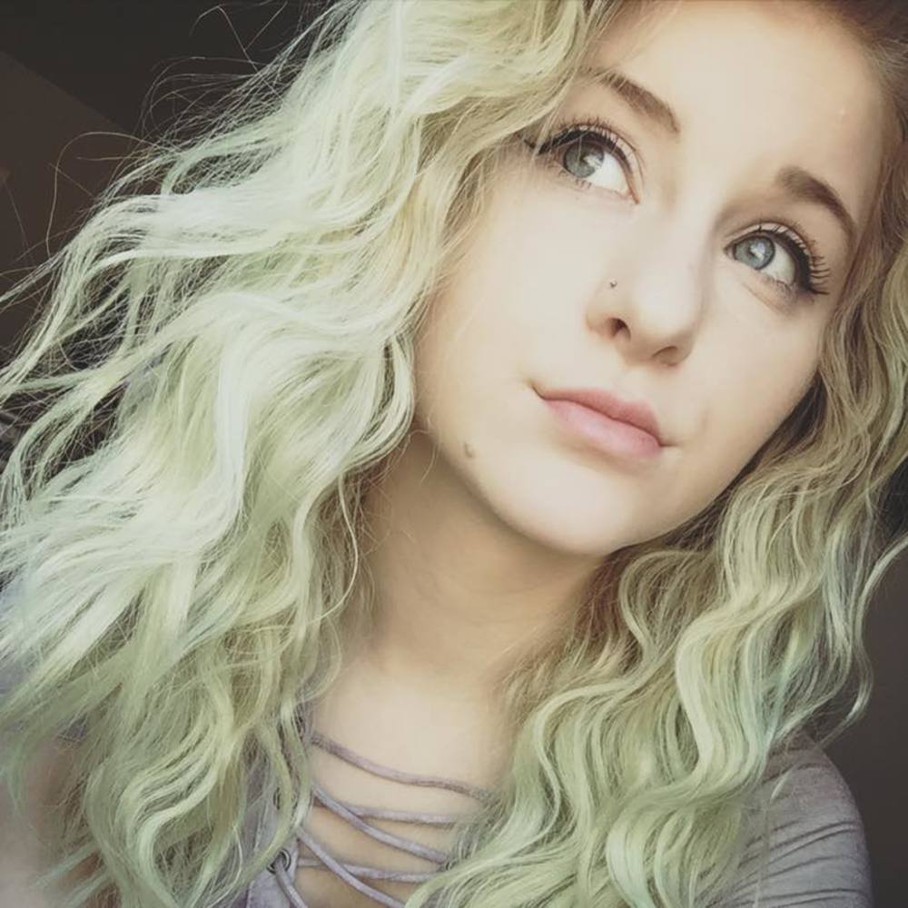 Meet your Posher, Tabitha